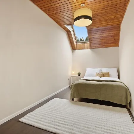 Castle View Rooftop Terrace Penthouse 5br Old Town *