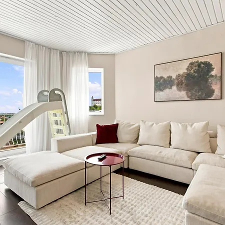 Castle View Rooftop Terrace Penthouse 5br Old Town